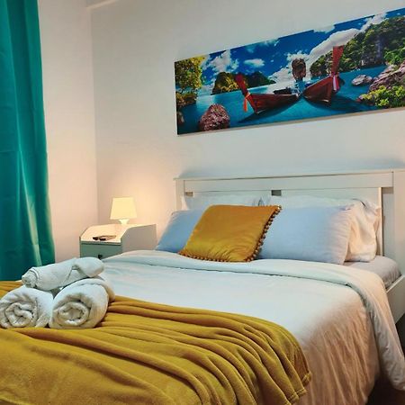 The Whale Beach House Atouguia Da Baleia Exteriör bild